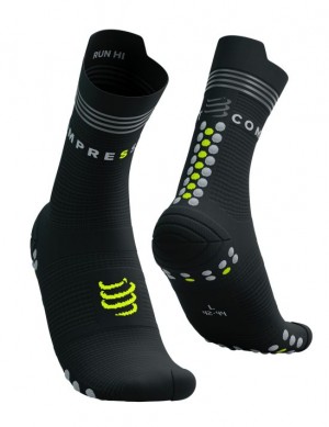 Compressport Pro Race Socks V4.0 Run High Flash Accessoires Unisex Zwart Geel | SPGTJI096