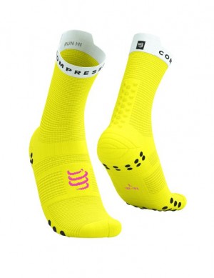 Compressport Pro Race Socks v4.0 Run High Hardloopsokken Heren Geel Wit | WMTAXR931