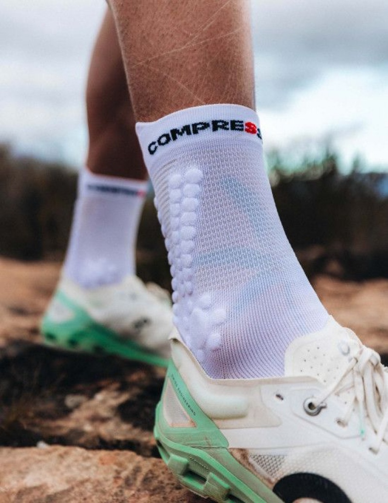 Compressport Pro Race Socks v4.0 Trail Hardloopsokken Heren Wit Zwart | TPZCRB961